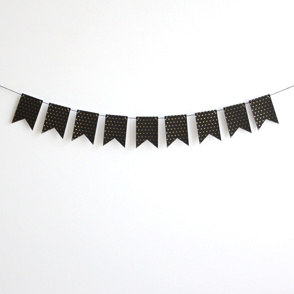 Black and gold dot Banner Kit